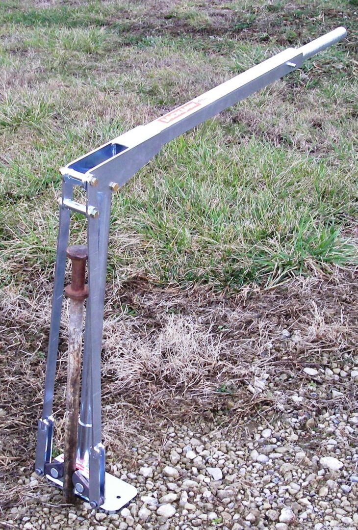 JackJaw® 404 Square Sign Post Puller 2&quot; - 2 1/2&quot;